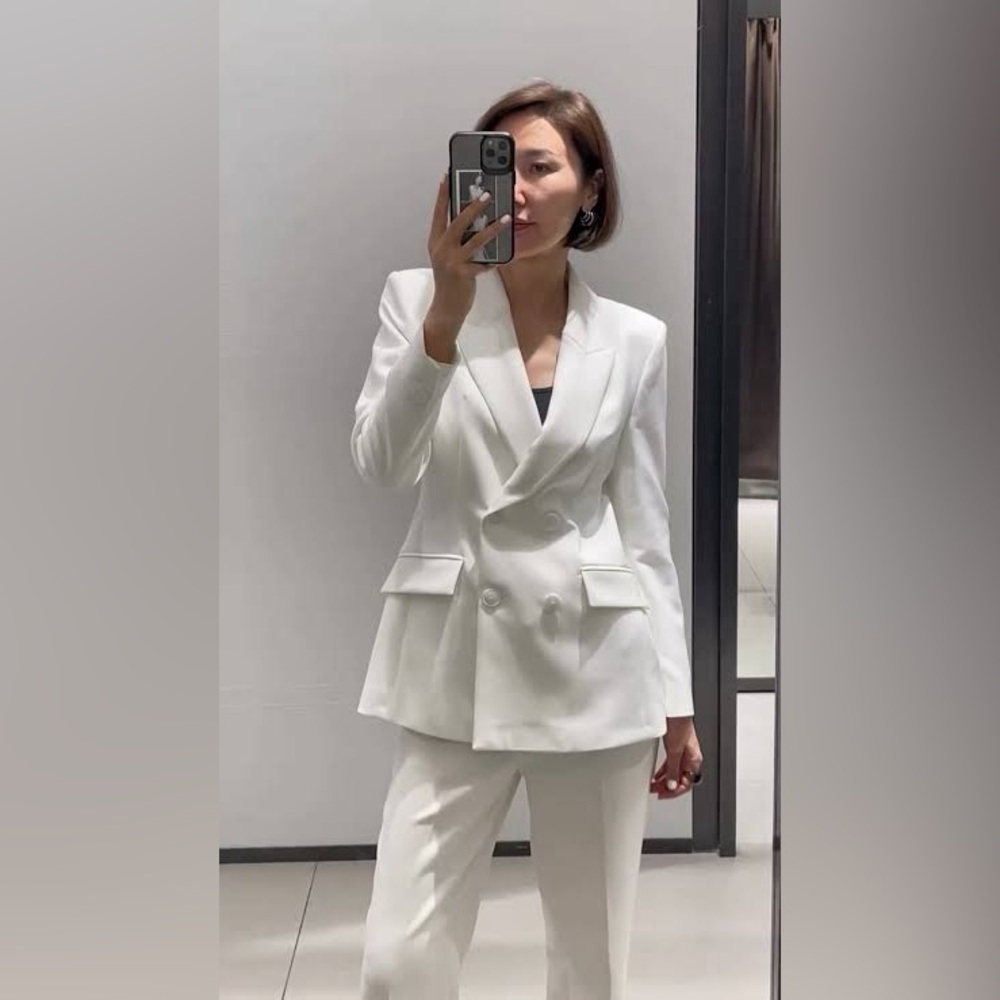 Zara White Double-Breasted Blazer